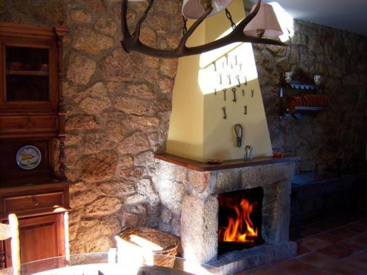 Casa Rural Virgen De La Cabeza Guest House Valencia de Alcantara Bilik gambar