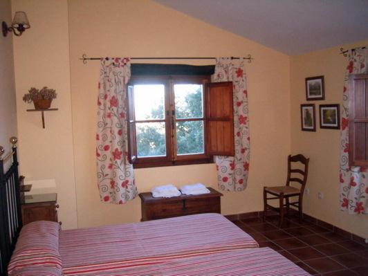 Casa Rural Virgen De La Cabeza Guest House Valencia de Alcantara Bilik gambar