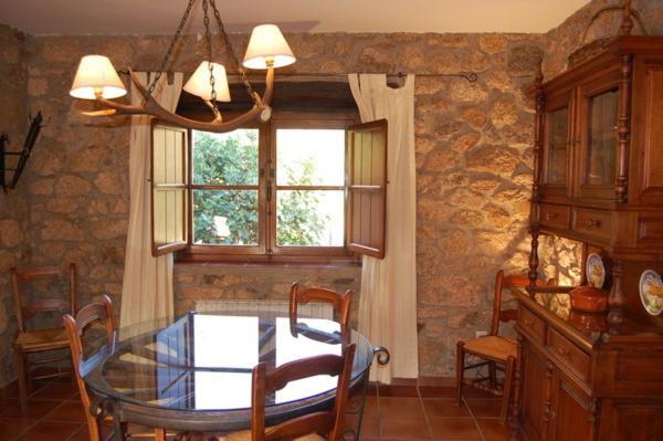Casa Rural Virgen De La Cabeza Guest House Valencia de Alcantara Bilik gambar